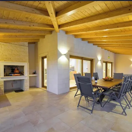 Lydia Villa Marčana