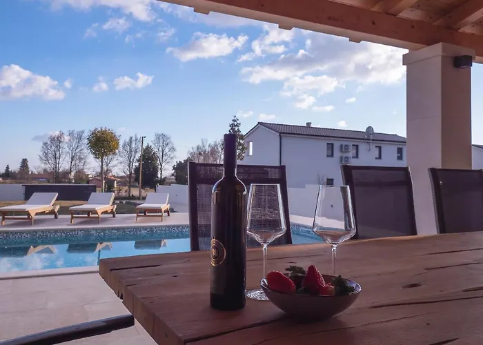 Lydia Villa Marčana